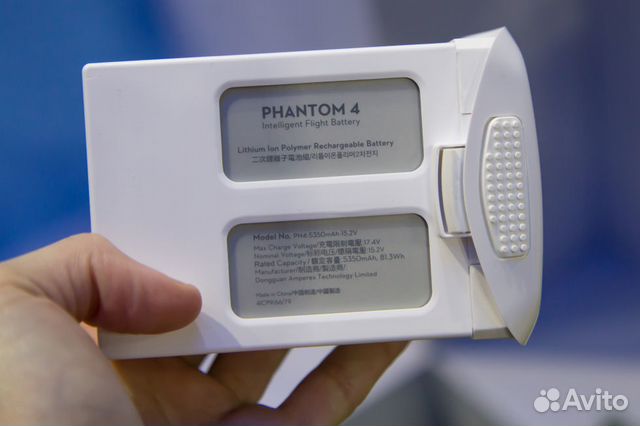 Аккумуляторная батарея DJI Phantom 4 (5350mAh) Аккумуляторная батарея DJI Phantom 4 (5350mAh)