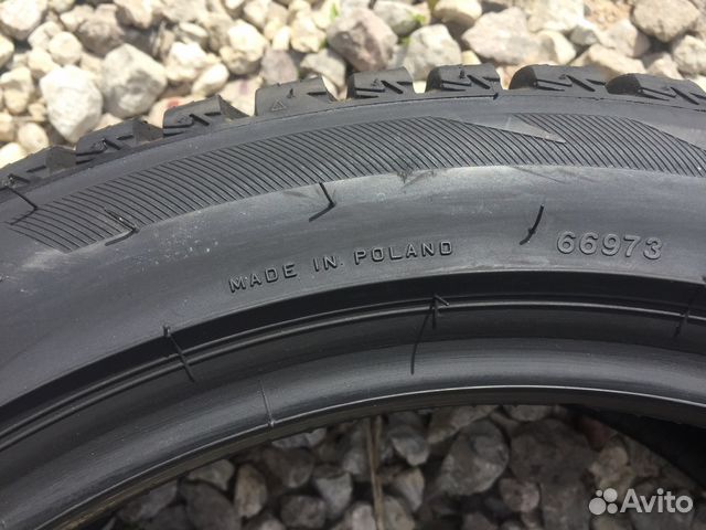 R17 225/45 Bridgestone LM