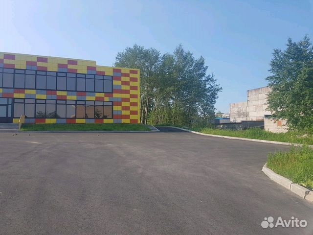 Помещение свободного назначения, 1400 м²