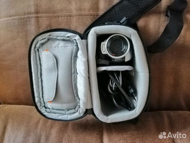 Продам видеокамеру с жёстким диском Sony DSR-SR220