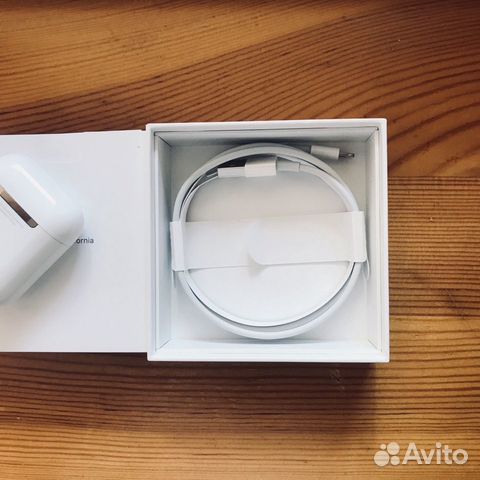 Зарядный Шнур Lightning от Airpods original 100