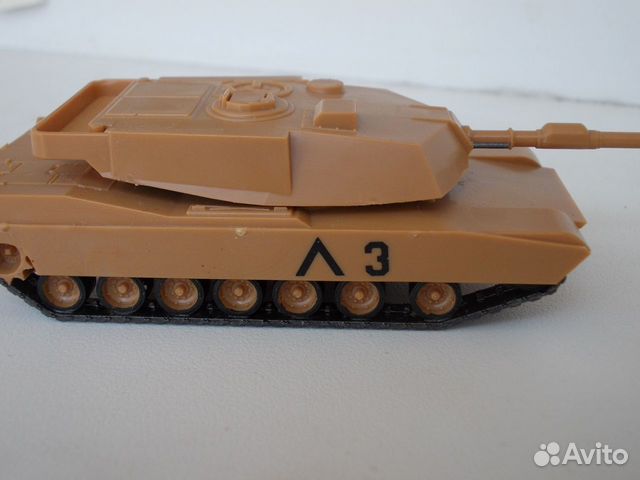 Модель американского танка М1 А1 абрамс 1/100