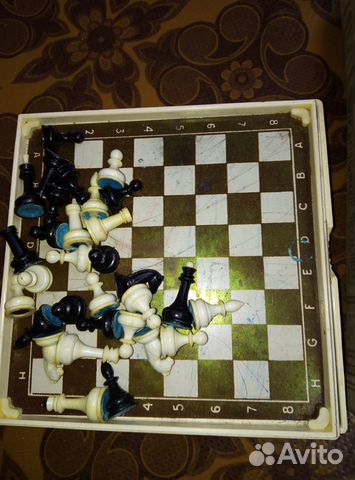 Шахматы вр. СССР магнитные и деревянные,шашки
