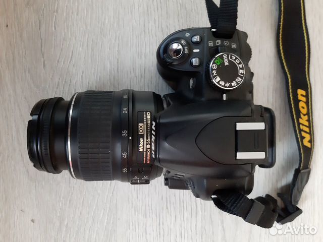 Зеркальный фотоаппарат nikon D3100 с объективом Зеркальный фотоаппарат nikon D3100 с объективом