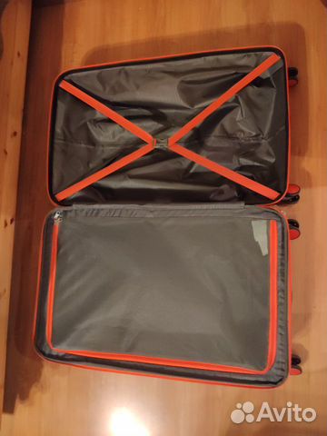Чемодан новый American Tourister L Чемодан новый American Tourister L
