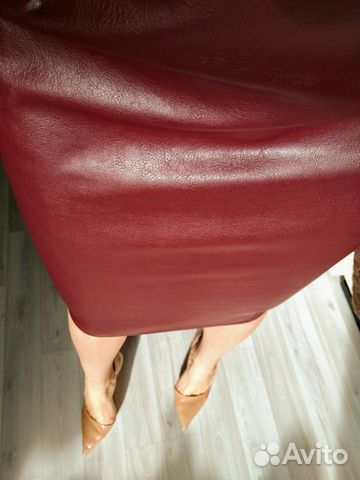 Юбка-карандаш цвета Burgundy