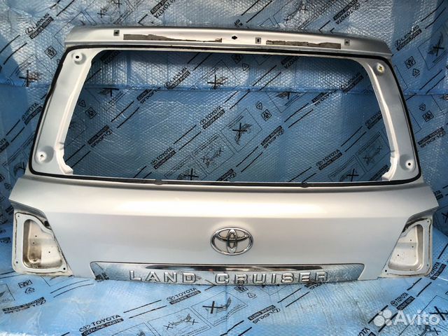 Крышка багажника Toyota Land Cruiser 200 Крышка багажника Toyota Land Cruiser 200