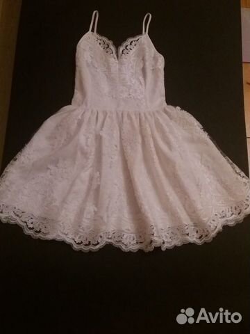 Платье белое