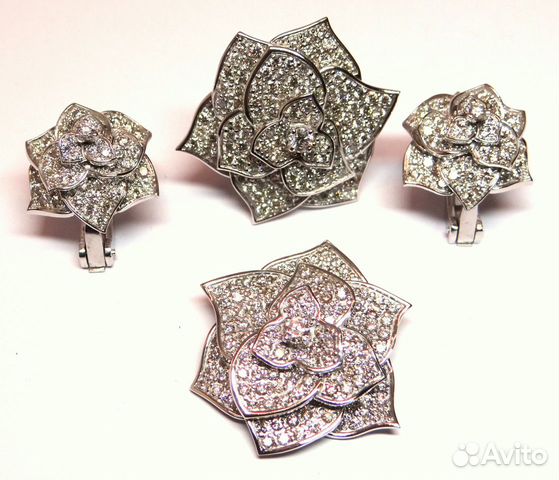 Золотой комплект 750 пробы с бриллиантами 7.25 ct Золотой комплект 750 пробы с бриллиантами 7.25 ct