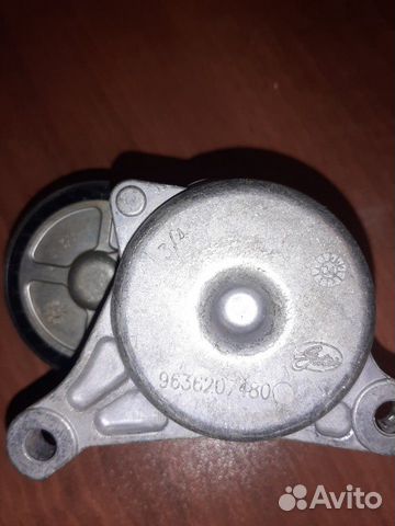 Ролик натяжителя приводного ремня на пежо, ситроен Ролик натяжителя приводного ремня на пежо, ситроен