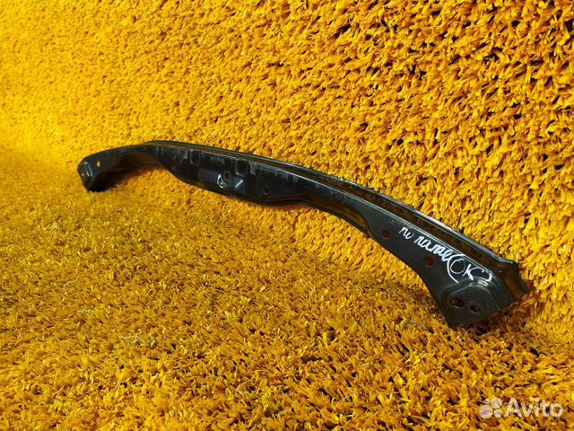 Усилитель бампера передний верхний Toyota Land Усилитель бампера передний верхний Toyota Land