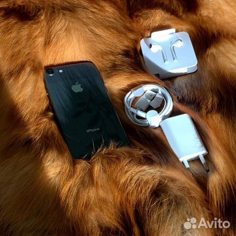 iPhone 8 64 GB iPhone 8 64 GB