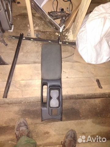 Подлокотник Mitsubishi Lancer Митцубиси Лансер 9