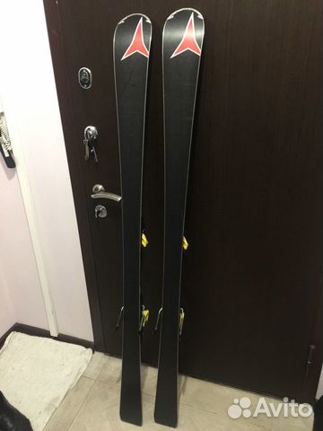Горные лыжи atomic redster SL (160 см, R11м) Горные лыжи atomic redster SL (160 см, R11м)