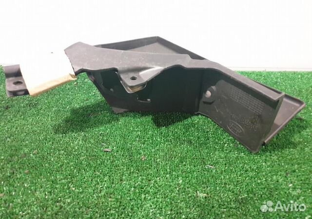 Брызговик задний левый оригинал D3 D4 Discovery 3