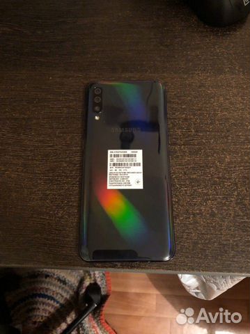 Телефон SAMSUNG galaxy A70