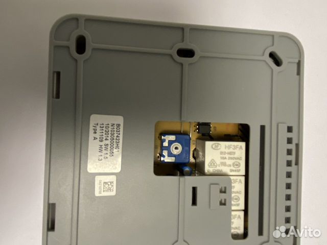 Пульт для фанкойла Carrier B037423H01, Type A