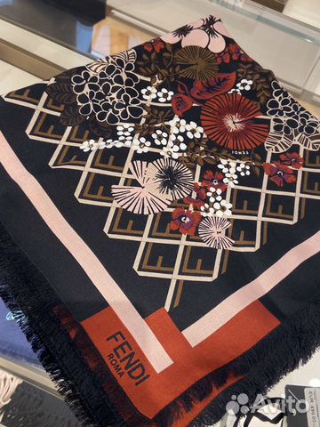 Шаль палантин Fendi оригинал