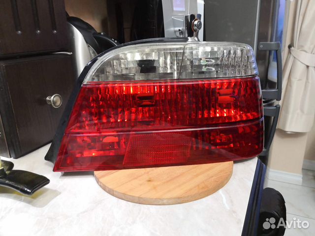 Продам задние фонари на BMW E38 Продам задние фонари на BMW E38