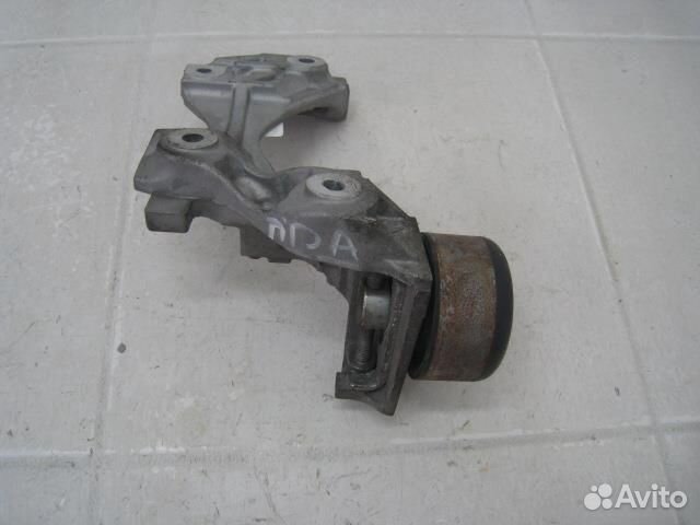 Кронштейн генератора Nissan Qashqai J10