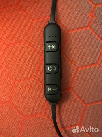 Беспроводные Bluetooth наушники LY11 Беспроводные Bluetooth наушники LY11