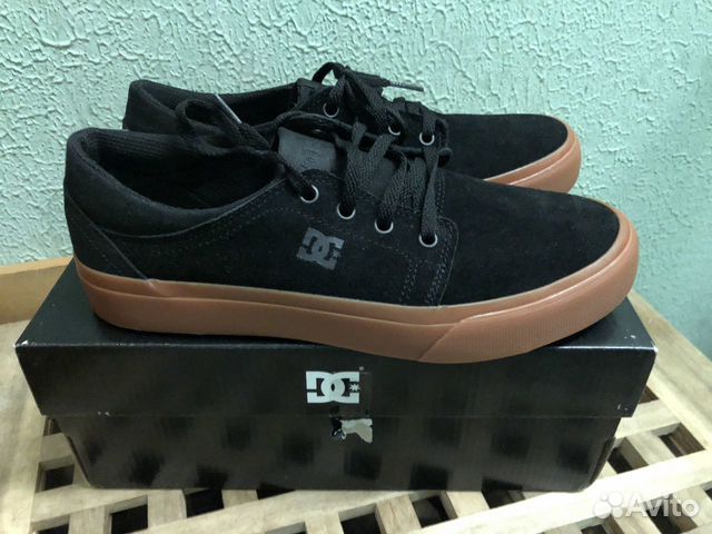 Новые кеды DC shoes 37 размера Новые кеды DC shoes 37 размера