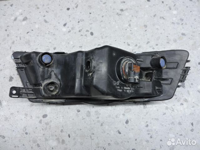 Фара противотуманная правая Skoda Octavia (A7) 201 Фара противотуманная правая Skoda Octavia (A7) 201