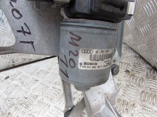 Трапеция стеклоочистителя Audi A8 4E Трапеция стеклоочистителя Audi A8 4E