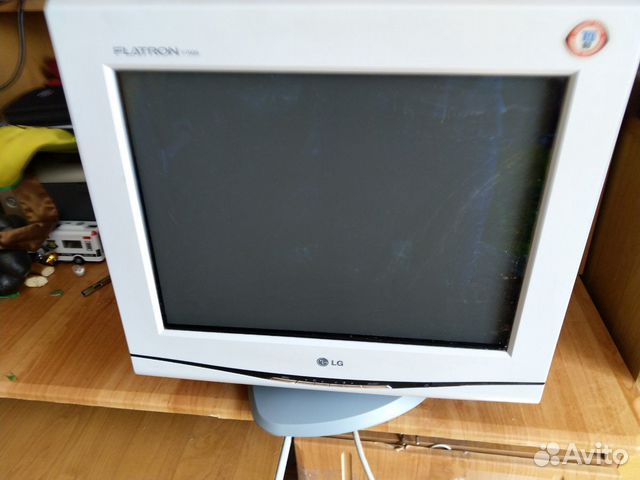 Продаю монитор LG Flatron F700B