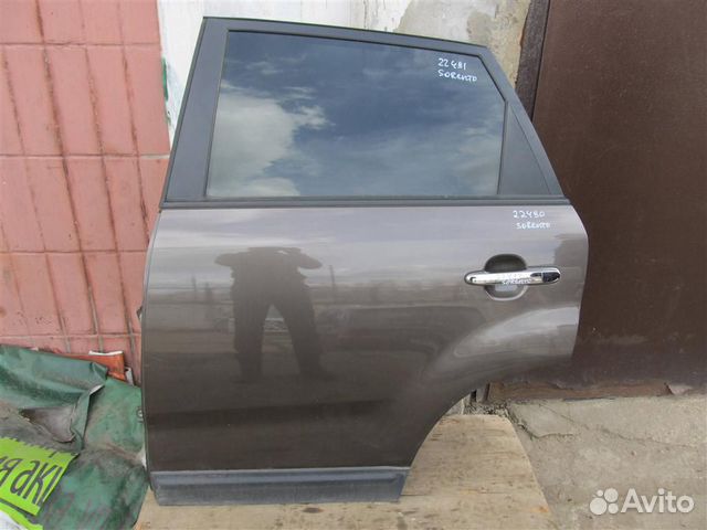 Дверь задняя левая Kia Sorento XM c 2009 Дверь задняя левая Kia Sorento XM c 2009