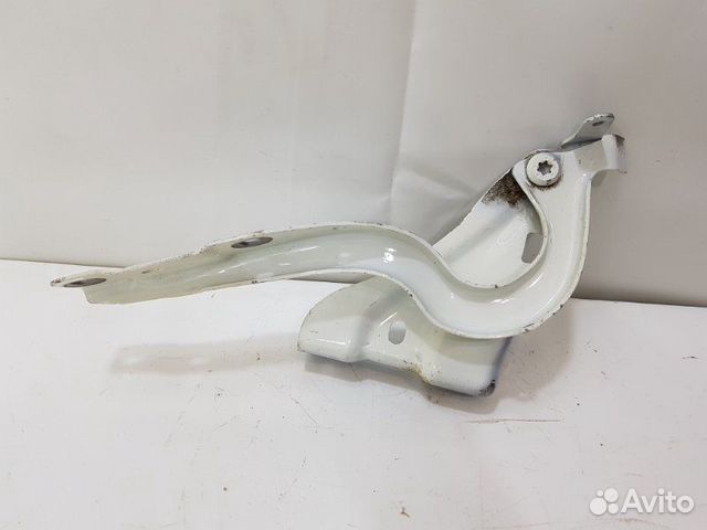 Петля капота правая Mercedes-Benz B-Class W246 Петля капота правая Mercedes-Benz B-Class W246