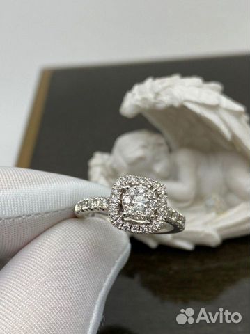 Помолвочное кольцо Tiffany&Co с бриллиантами 0.67c Помолвочное кольцо Tiffany&Co с бриллиантами 0.67c