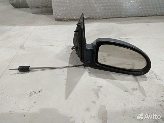 Зеркало правое Ford Focus 1 Зеркало правое Ford Focus 1