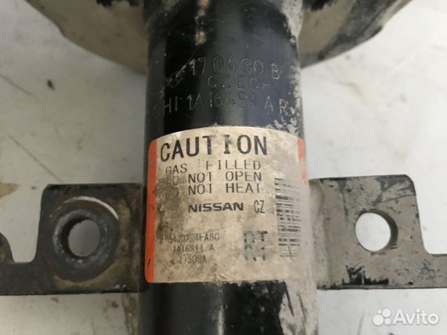 Амортизатор передний правый Nissan Qashqai J11