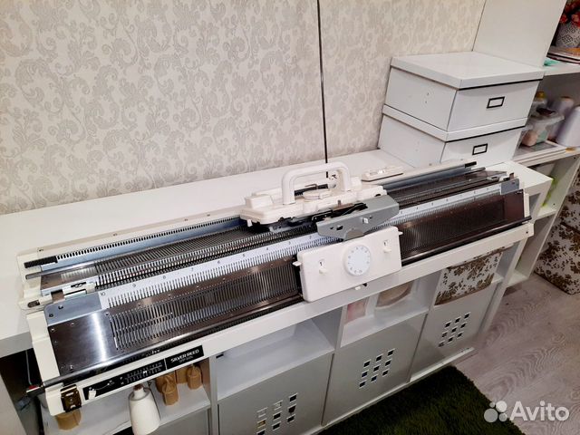 Двухфонтурная вязальная машина Silver Reed SK280/S