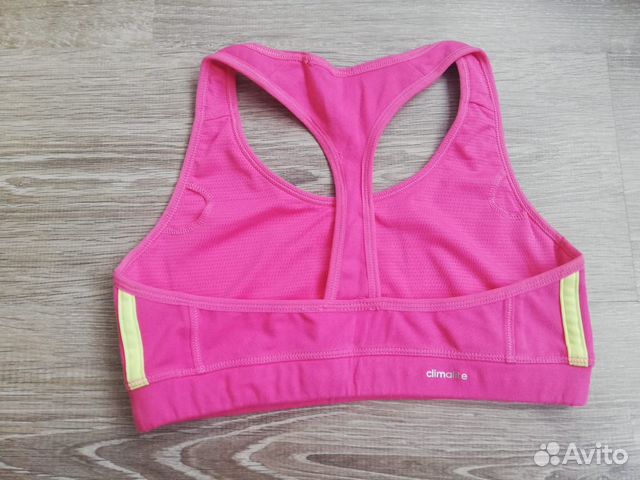 Спортивные топики Adidas