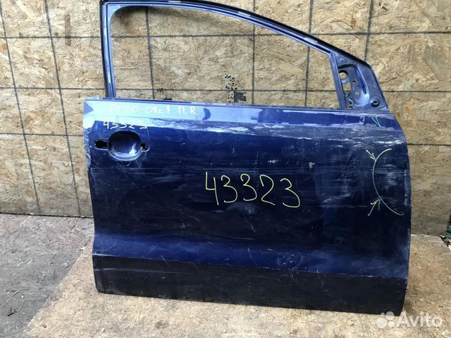 Дверь передняя правая VW Polo (HB) 2009) Дверь передняя правая VW Polo (HB) 2009)