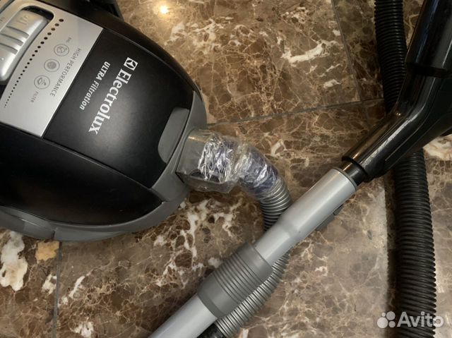 Пылесос Electrolux Z5942HP