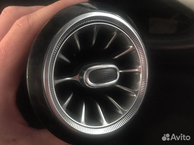Дефлектор воздуховода левый mercedes cls 2018