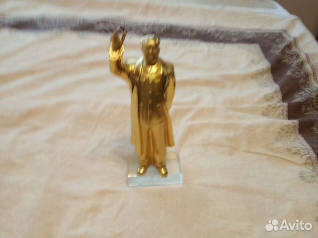 Статуэтка ким ир сена Статуэтка ким ир сена