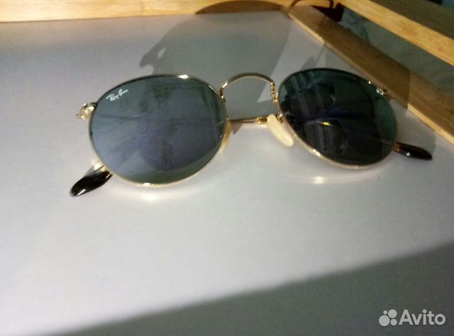 Солнцезащитные очки Ray-Ban