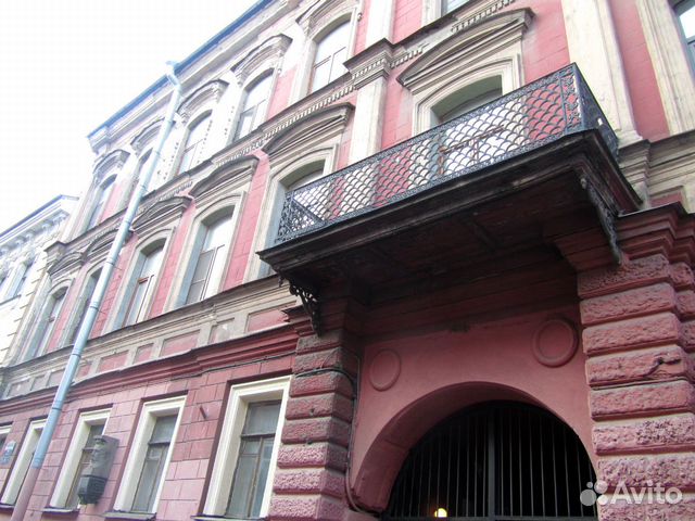 4-к квартира, 131.2 м², 2/5 эт.