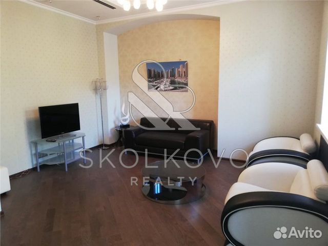 3-к квартира, 121 м², 2/5 эт.