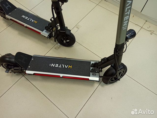 Электросамокат Halten RS-01 PRO Silver Электросамокат Halten RS-01 PRO Silver