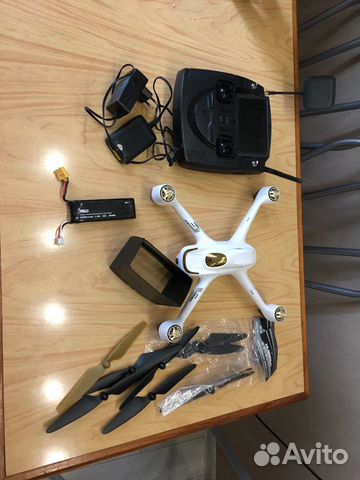 Квадрокоптер hubsan H501S