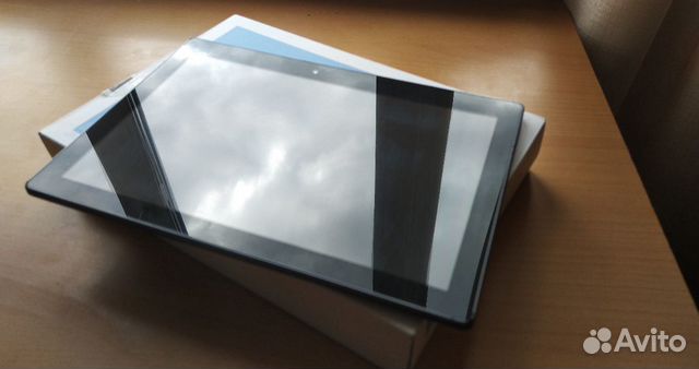 Планшет Lenovo Tab 10 Plus
