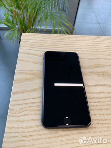 Телефон iPhone 8 Plus 64 Gb Телефон iPhone 8 Plus 64 Gb