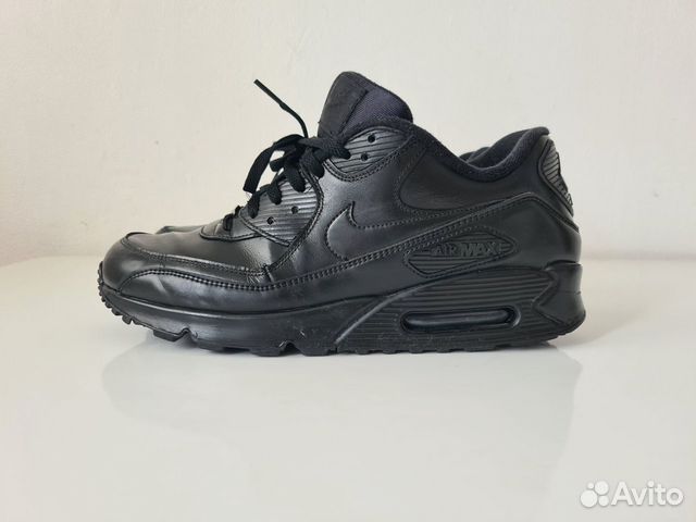 Кроссовки Nike Airmax 12p (немного б/у, оригинал) Кроссовки Nike Airmax 12p (немного б/у, оригинал)