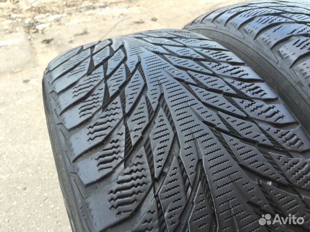 235 55 17 Nokian Hakkapeliitta R2 2шт