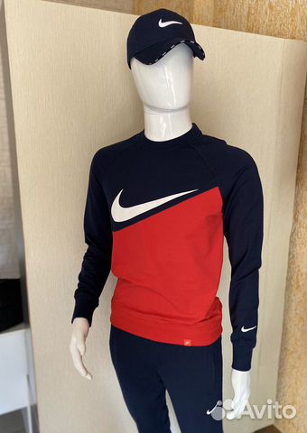 Спортивный костюм новый Nike Спортивный костюм новый Nike